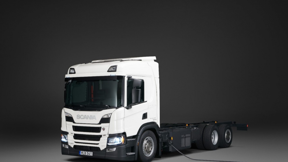 Новый гибридный грузовик Scania с запасом хода 60 км на электротяге